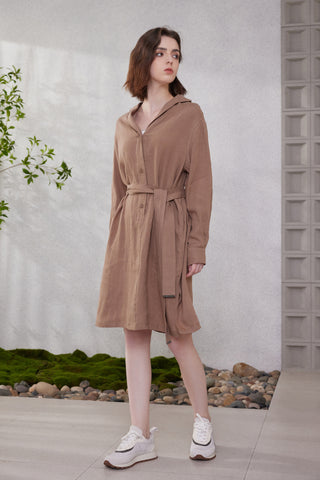 Brown linen shirt-collar dress with button placket and belted waist