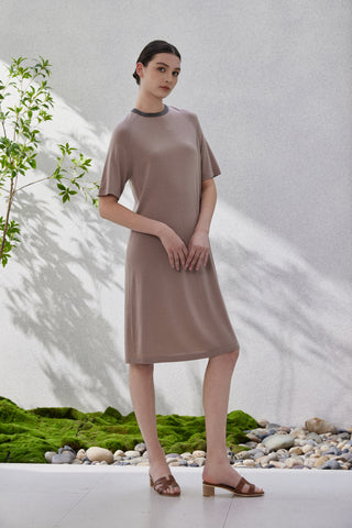 Khaki short-sleeve knit dress with dark neckline trim, straight fit
