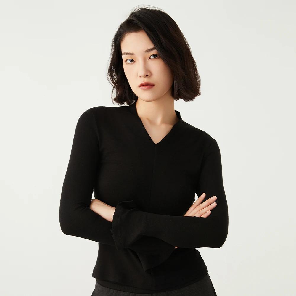 Women's Wool & Tencel V-Neck Long-sleeve Top