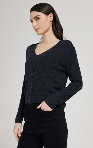 Graphite gray open-neck single-breasted sweater, long sleeves, textured knit front
