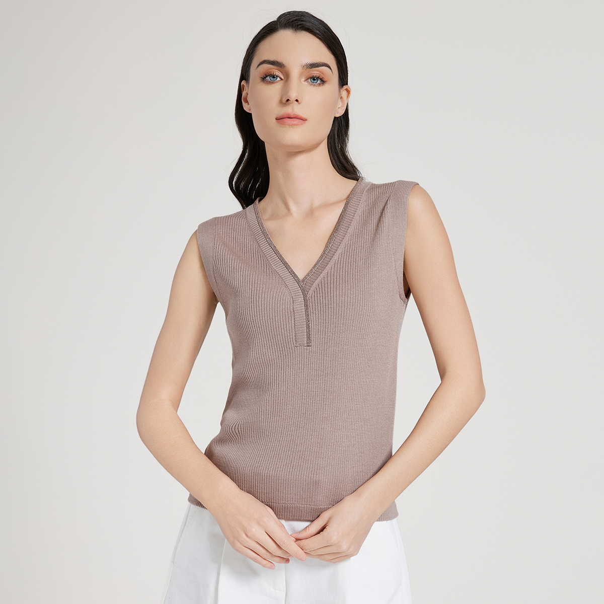 2025 Women's simple solid color wool silk V-neck vest sweater