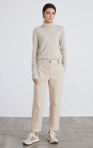Light gray cashmere blend turtleneck sweater, long sleeves, fitted knit top