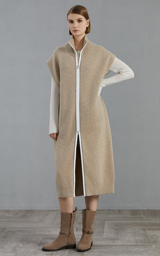Camel cashmere knit coat with stand collar, long length, front zip and side slits