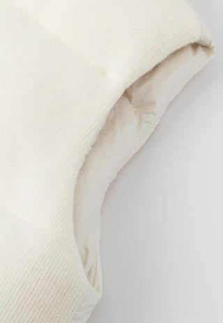 Ivory hood opening with inner lining and quilted insulation