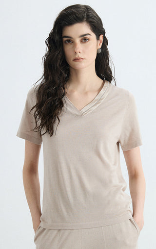Beige wool-silk blend v-neck knit tee, short sleeves and straight hem