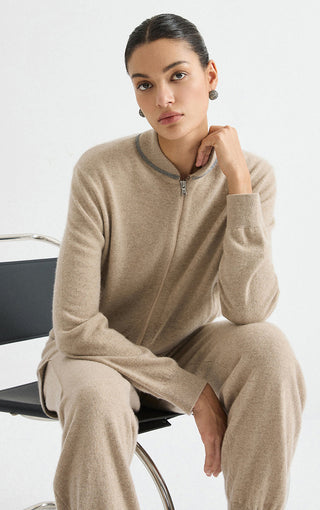 Camel cashmere zip-front knit jacket with stand collar and long sleeves
