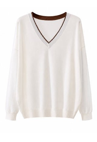 White wool V-neck fine-knit sweater with long sleeves and ribbed trim