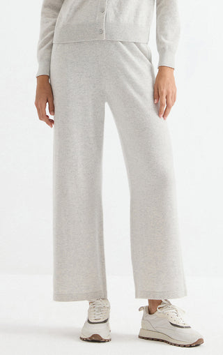 Light grey cashmere wide-leg knit pants with wide cuffed hems and side pockets