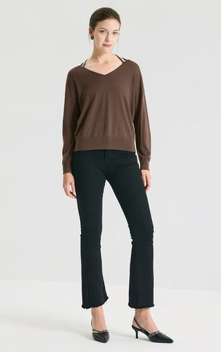 Fine Wool V-Neck Sweater With Beaded Back Detail - serathinan 