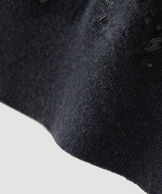 Dark grey knit cashmere cuff with ribbed texture