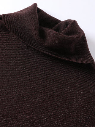 Deep burgundy turtleneck collar knit, ribbed texture