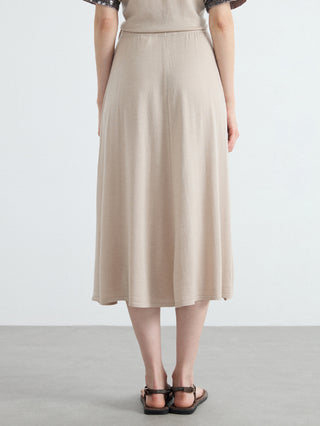 Oatmeal high-waisted A-line knit midi skirt with gathered waistband and flared hem