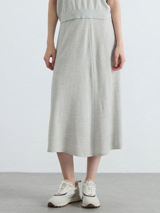 Oatmeal high-waisted A-line knit midi skirt with gathered waistband and flared hem