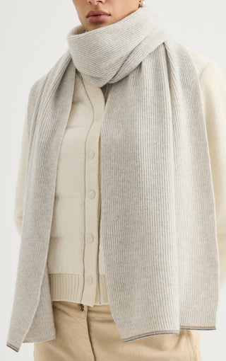 Cashmere Ribbed Scarf – Light Grey – ribbed knit and edge detail