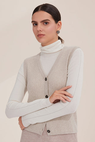 Camel sleeveless cashmere vest, V-neck button placket, front close-up