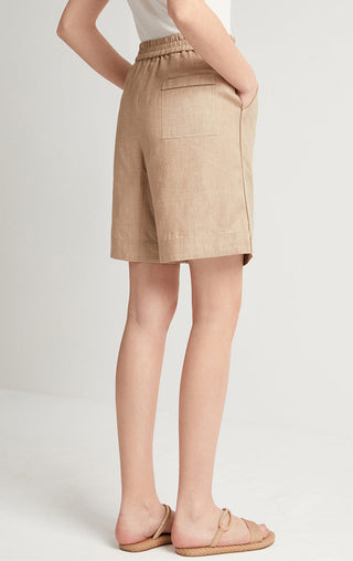Khaki linen shorts with back yoke, relaxed fit, elastic waistband