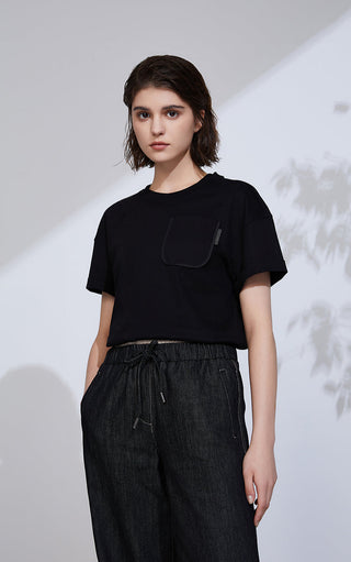 Black pocket T-shirt with crew neck, short sleeves, and subtle seam details