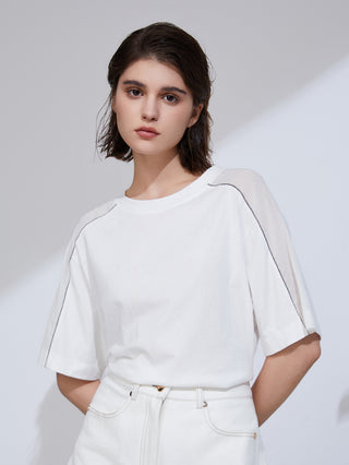 Combed cotton T-shirt, white crew neck with dark contrast seam at shoulder