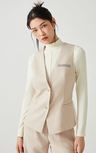 Camel tailored sleeveless vest with V-neck, button closure, patch pockets, beaded label