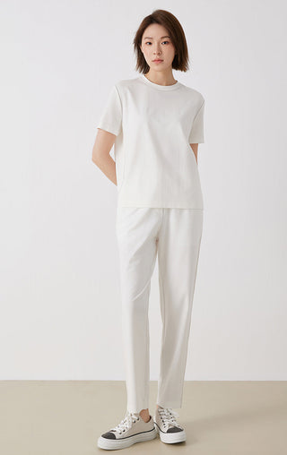 White pima cotton blend tailored pants, elastic waist and ankle-length taper