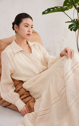 White ramie single-breasted shirt with long sleeves and button-front placket