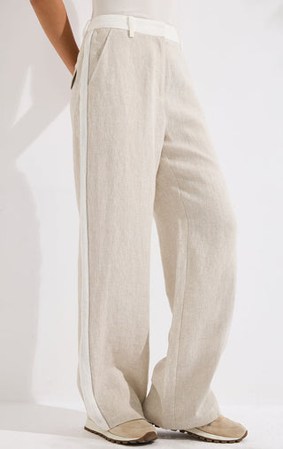 Beige linen wide-leg trousers, relaxed fit, front pleats and straight waistband