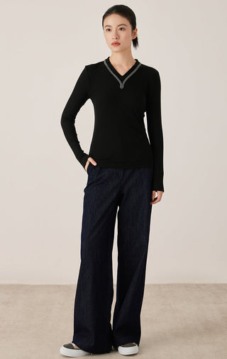 Black ribbed V-neck long-sleeve top, fitted silhouette