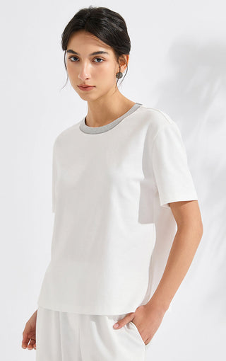 Relaxed white cotton short-sleeve T-shirt with gray crew neck trim