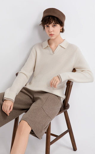 Light beige wool-cashmere polo sweater with contrast collar and ribbed trim