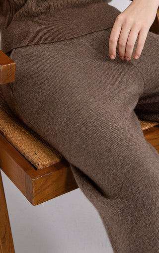 Brown wool-cashmere knit pants close-up of soft fabric and waistband detail