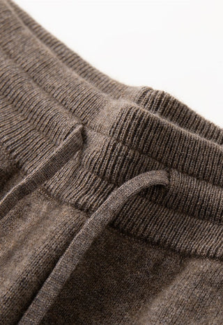 Ribbed knit drawstring waistband detail on coffee pants