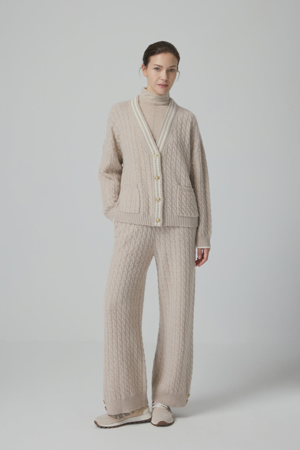 Wool Cable Knit Contrast Trim Cardigan - serathinan 