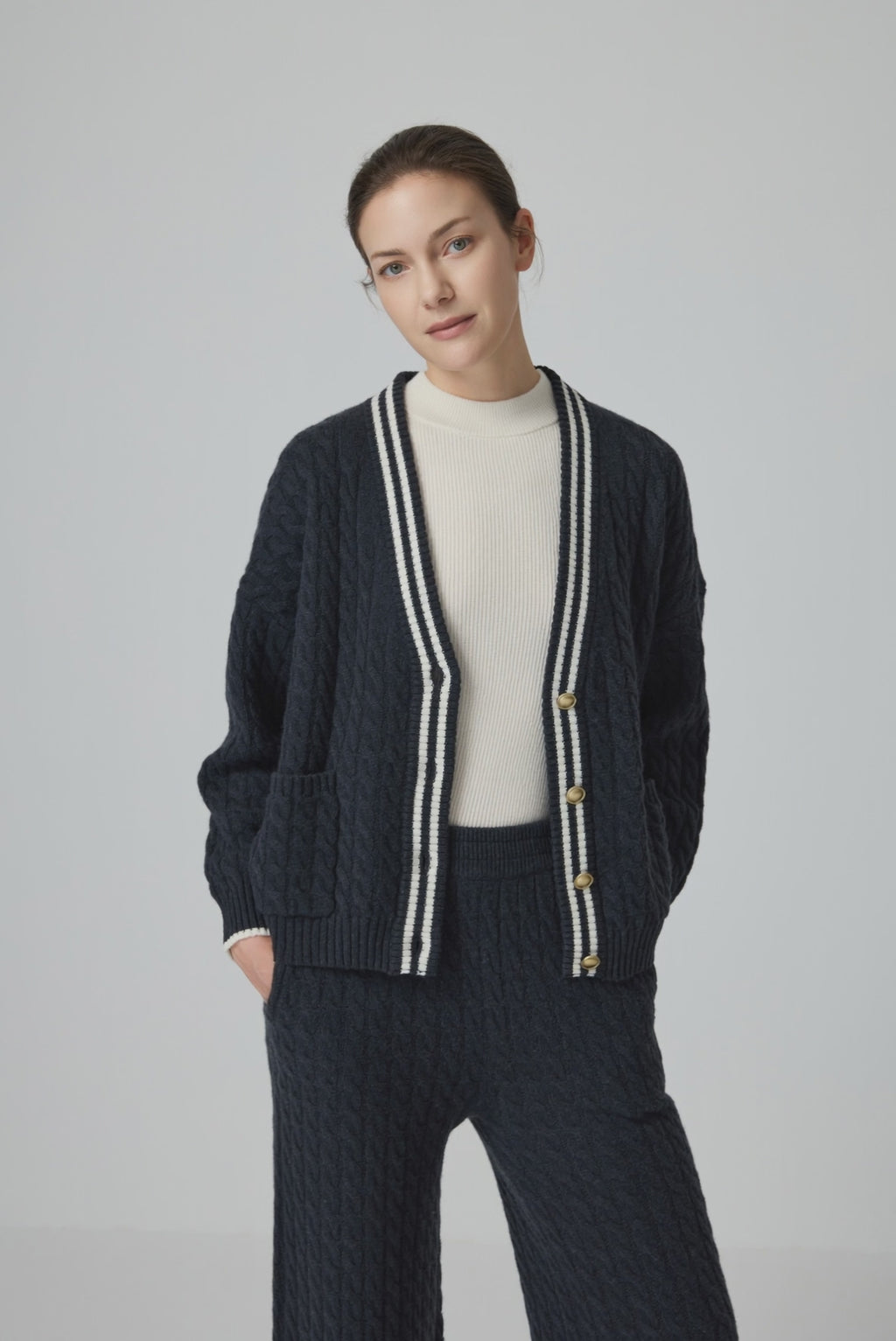 Wool Cable Knit Contrast Trim Cardigan - serathinan 