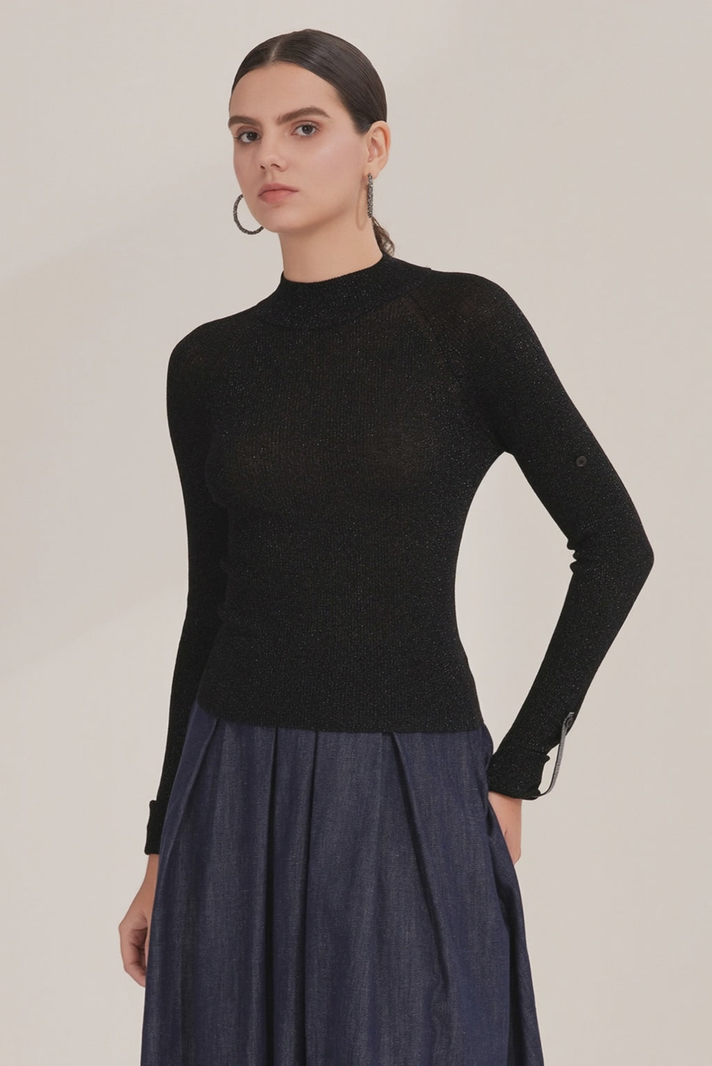 Fine Wool Blend Fitted Knit Top - serathinan 