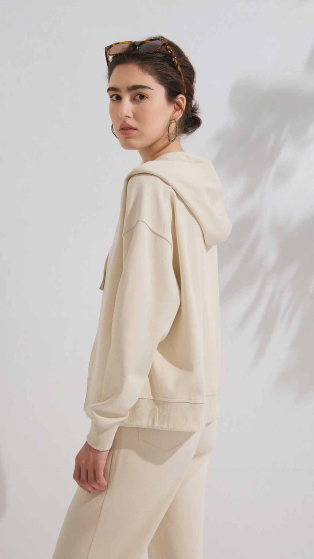 Relaxed Hooded Zip-Up Jacket with Leather Zip Pull - serathinan 