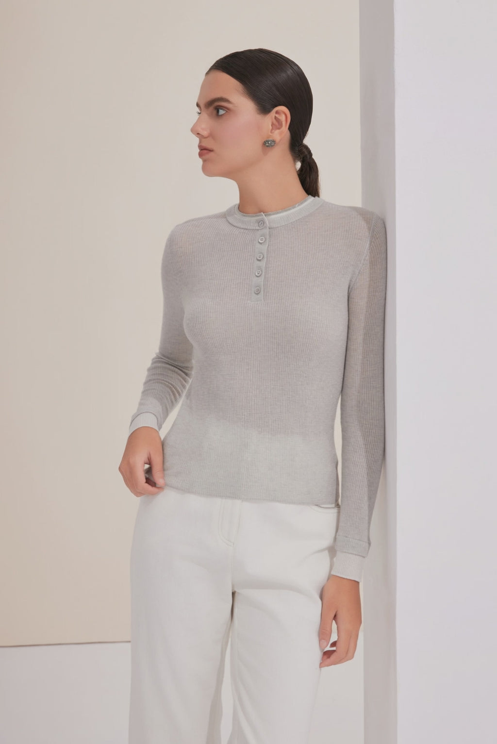 Fine Rib Wool-Blend Henley Top with Beaded Neckline - serathinan 