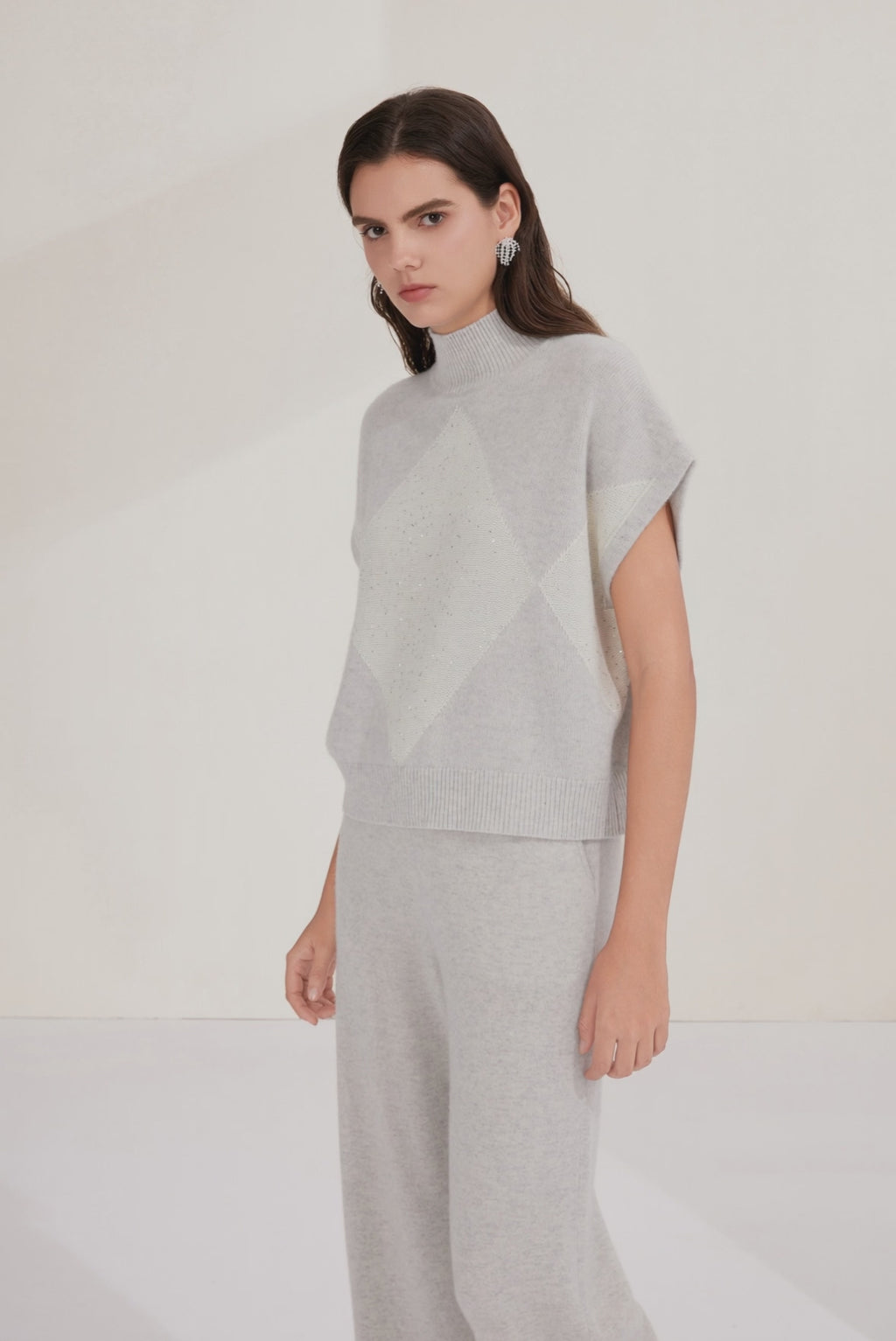 Cashmere Short Sleeve Knit Sweater - serathinan 