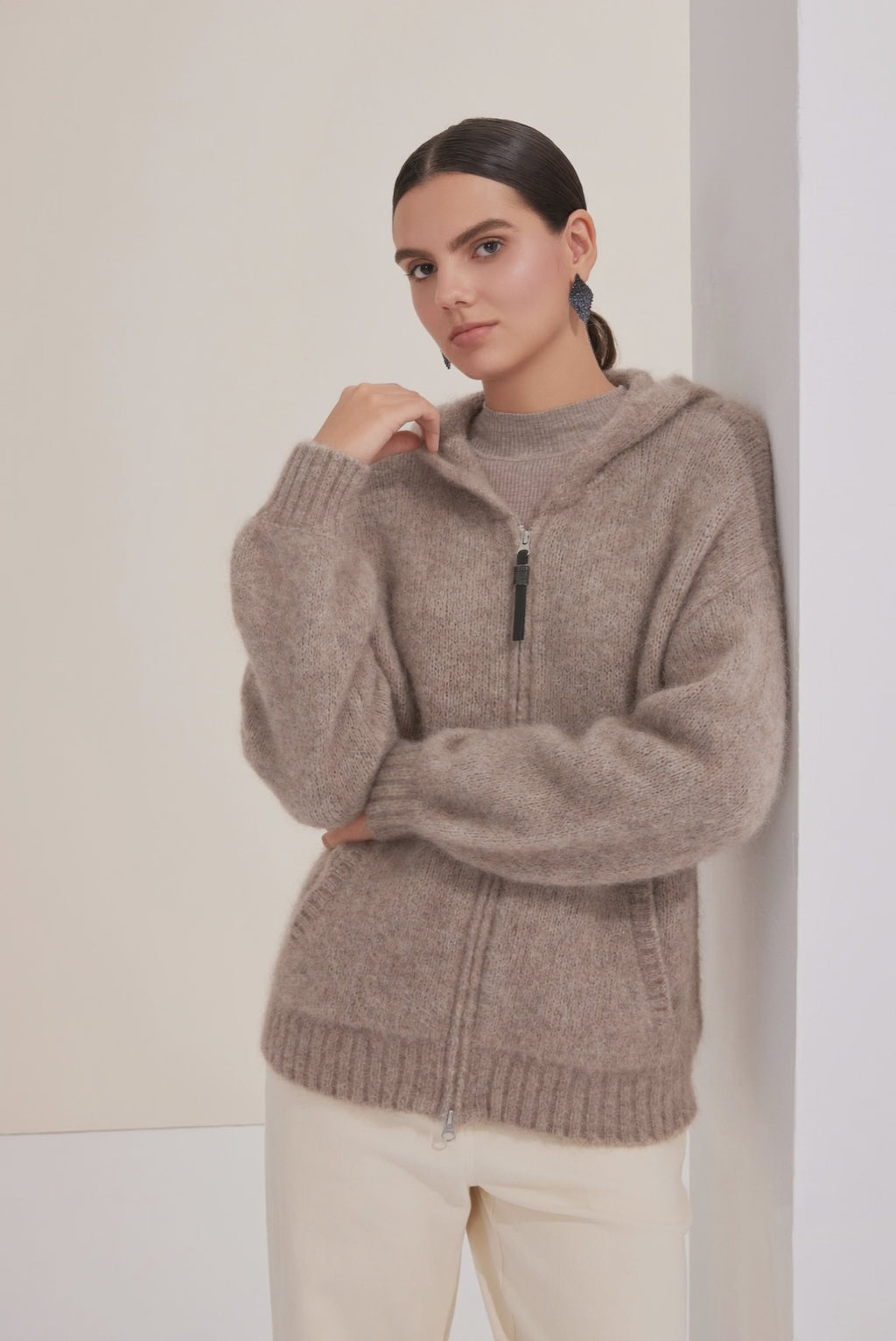 Cashmere-Blend Hooded Coat with shiny zipper - serathinan 