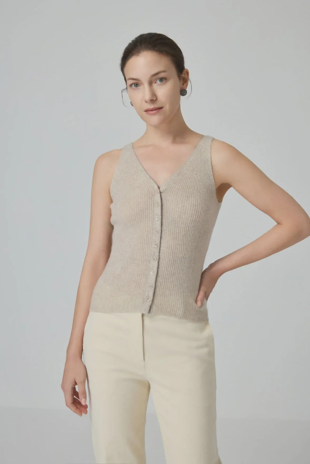 Cashmere Blend Button-Front Knit Tank - serathinan 