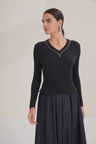 Ribbed Wool V-Neck Sweater with Beaded Trim - serathinan 