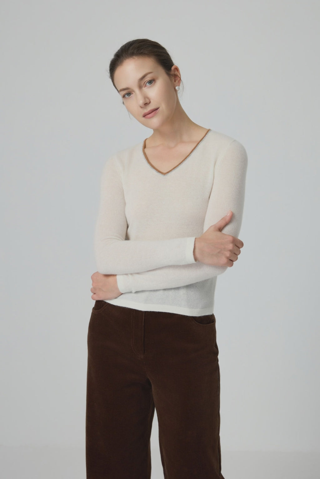 Cashmere V-Neck Fine Knit Top - serathinan 