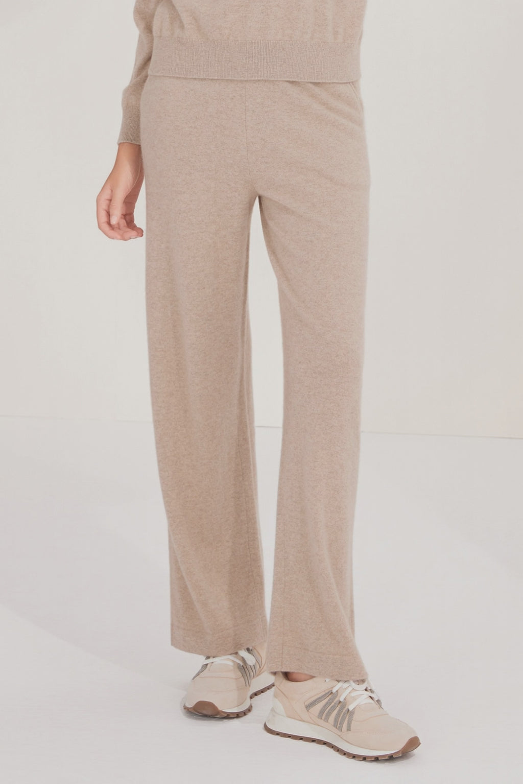 Cashmere Knit Pants with Beaded Details - serathinan 